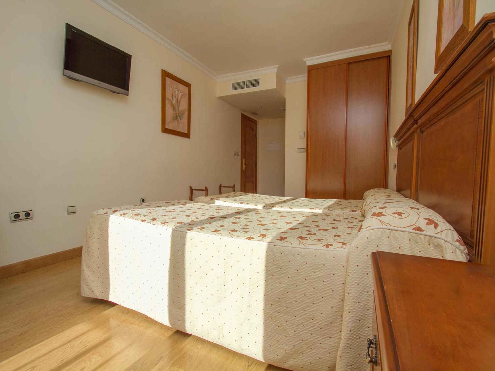 La Higuera Hotel Güéjar Sierra Eksteriør billede
