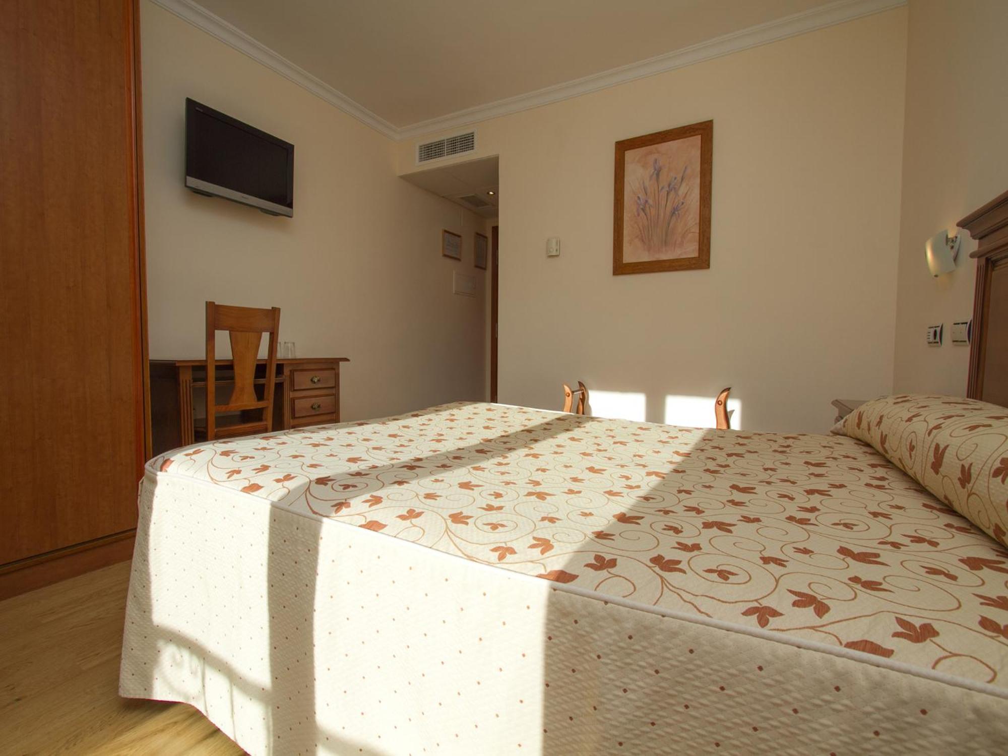 La Higuera Hotel Güéjar Sierra Eksteriør billede