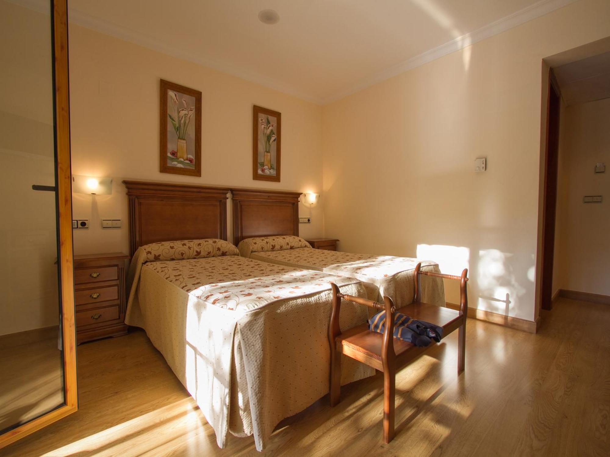 La Higuera Hotel Güéjar Sierra Eksteriør billede