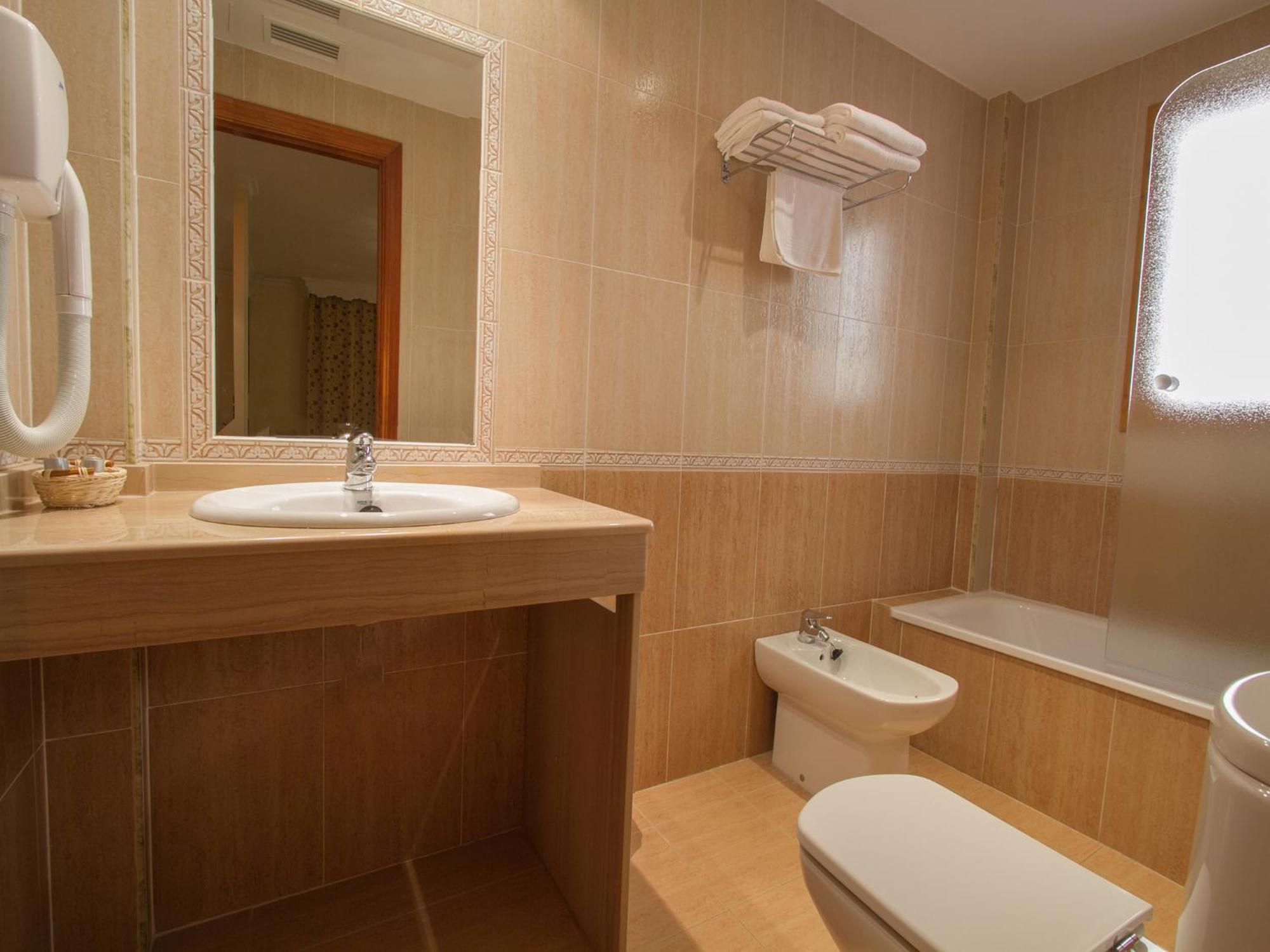 La Higuera Hotel Güéjar Sierra Eksteriør billede